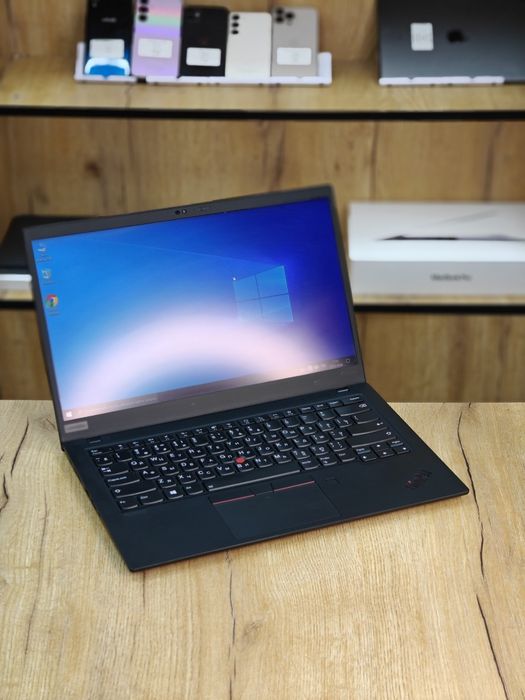 Lenovo ThinkPad X1 Carbon Gen8 Ноутбук Сенсорный 
Сенсорный 

Инстагра