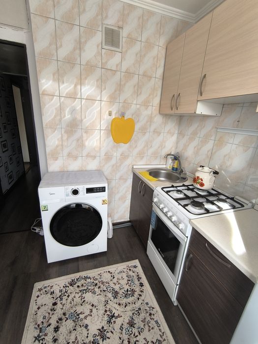 Сдам квартиру посуточно 1 к,8 мкр