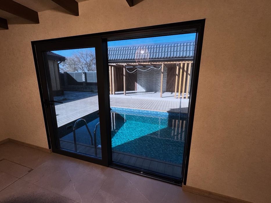 Офисные перегородки матирование,бронь,тонировка ,логотип