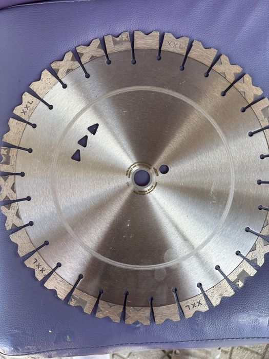 Panza diamantata pentru taiat beton 350