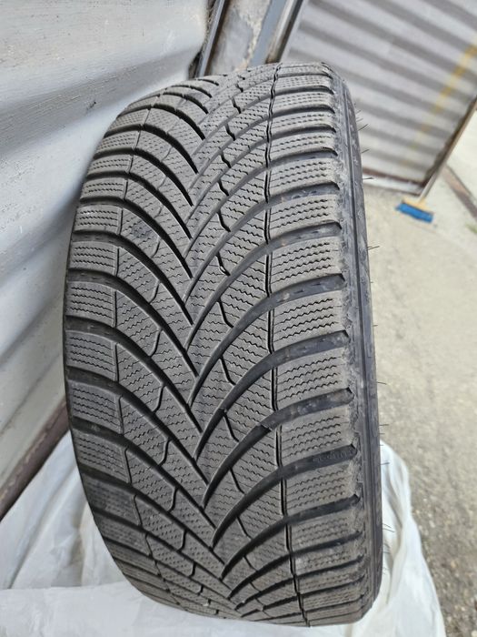Cauciuc iarnă Semperit 225 40 R18