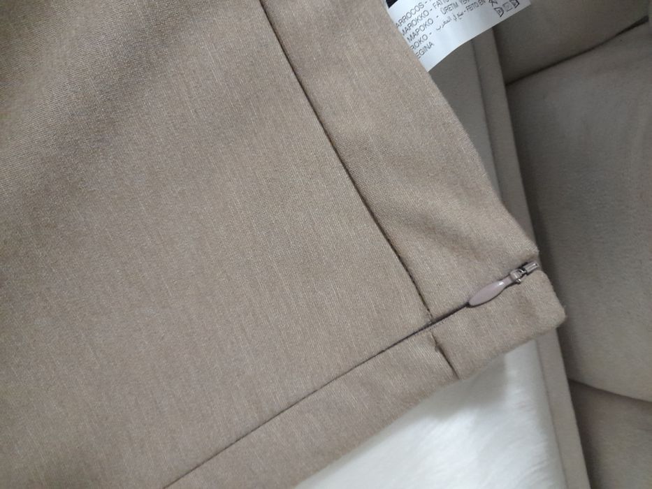 Pantaloni bej Zara cu talie înaltă evazați mărimea S