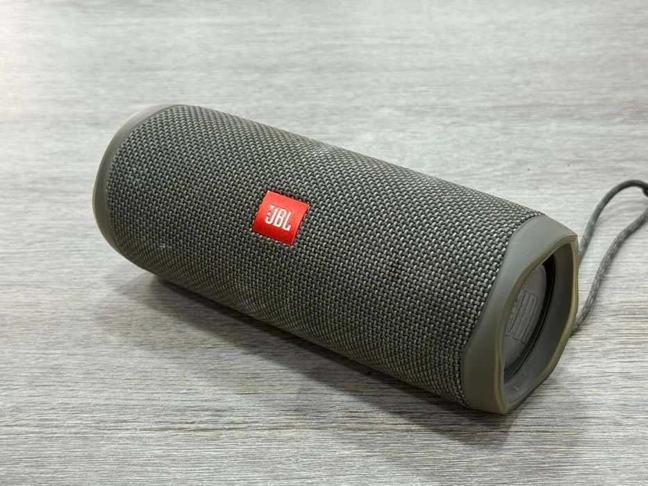 Продава се JBL Flip 5