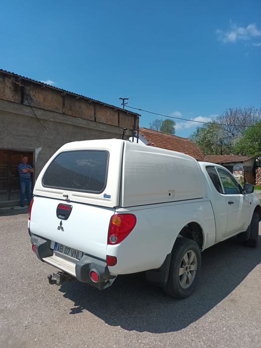Vând Mitsubishi L200