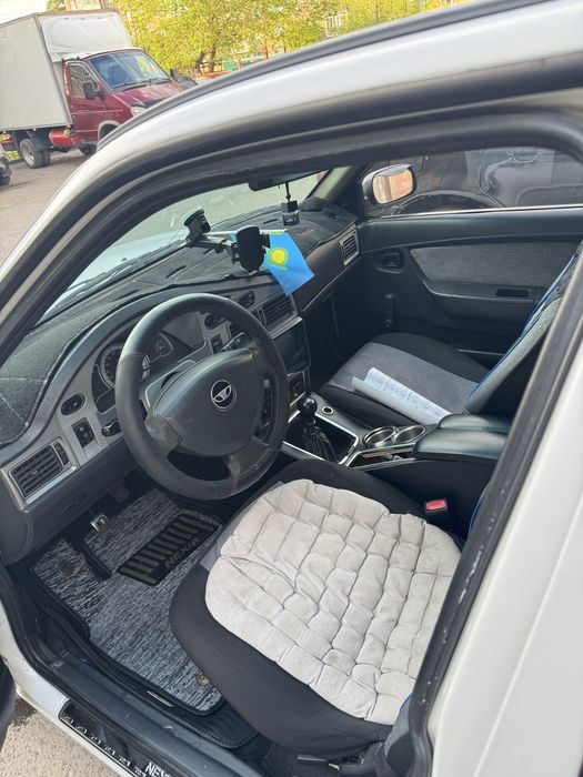 Daewoo Nexia 2 1,6 литр газ-бензин