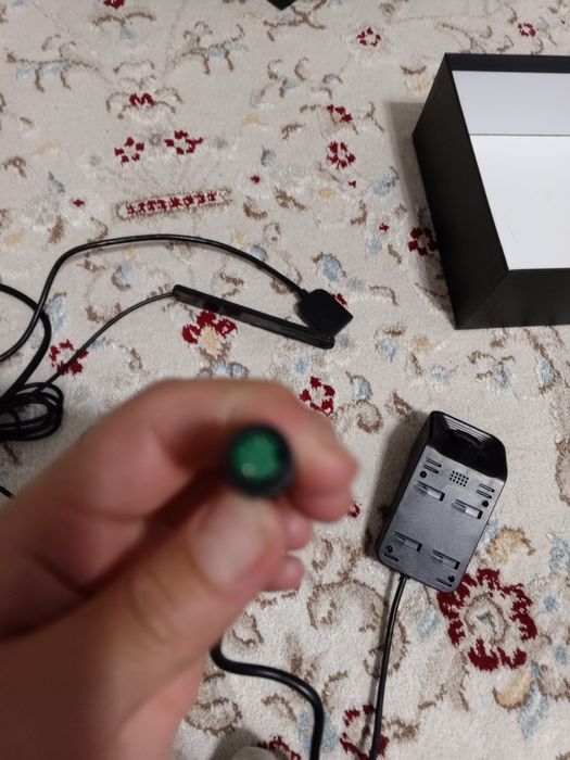 Монитор с камерой