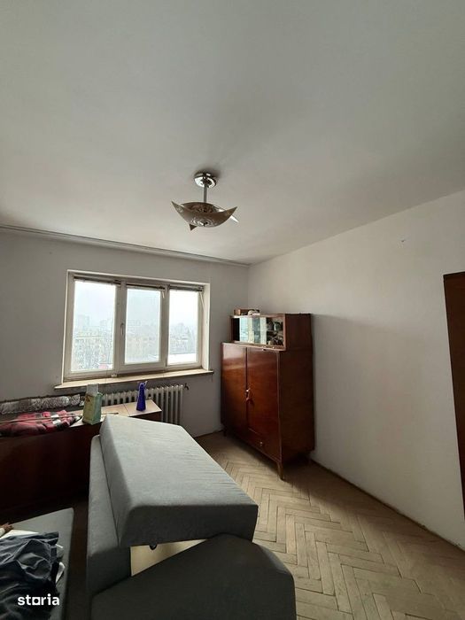 3 decomandate Calea București Institut 7/10 bilateral 70 mp