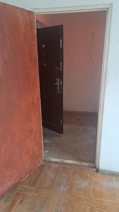 Vând apartament cu o camera în Govandari