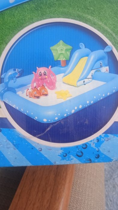 Детски надуваем център