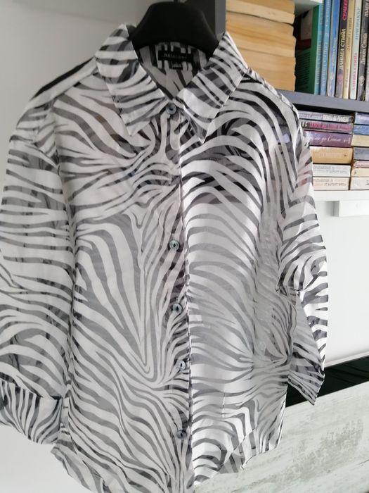 Дамско-юношеска жилетка, 3 бр. ризи