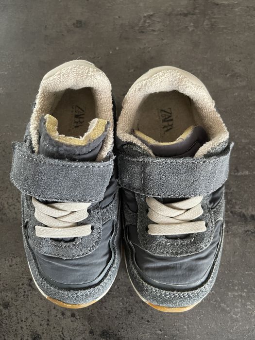 Vand adidași Zara, marimea 23