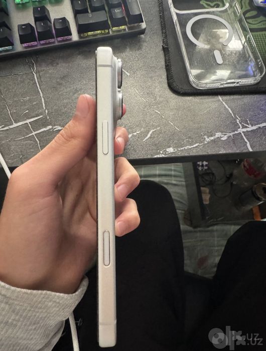 iPhone 17 pro korpusida 14 pro