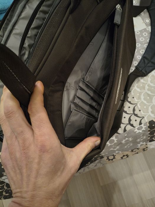 Geanta Laptop 4 Compartimente