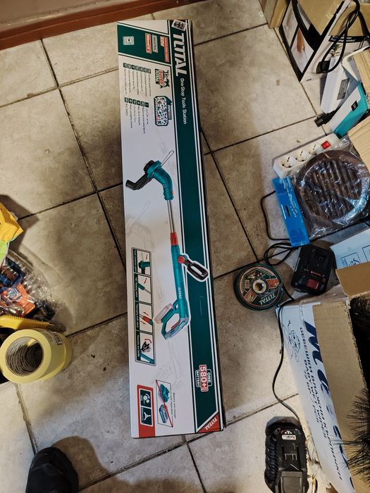 Акумулаторен тример за трева TOTAL, 20 V, без батерия