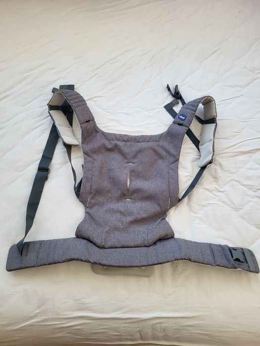 Chicco Myamaki Complete Grey Stripes – Ергономично кенгуру за бебе 0+** - 50 евро