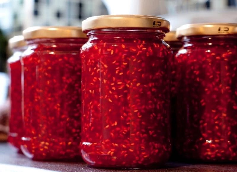 Продам домашнее варенье, малиновое клубничное и из смородины