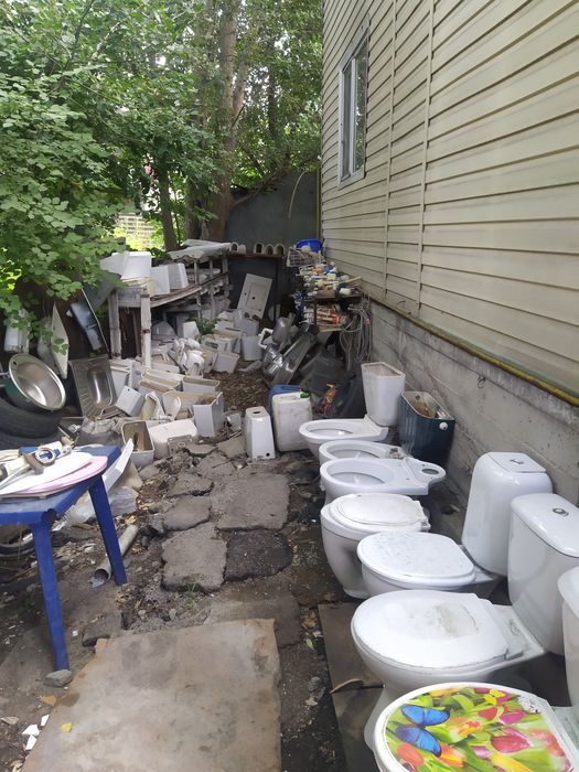 Унитаз бу продам