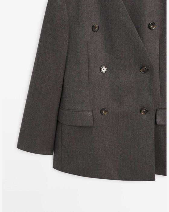 Ново дамско сако Massimo Dutti