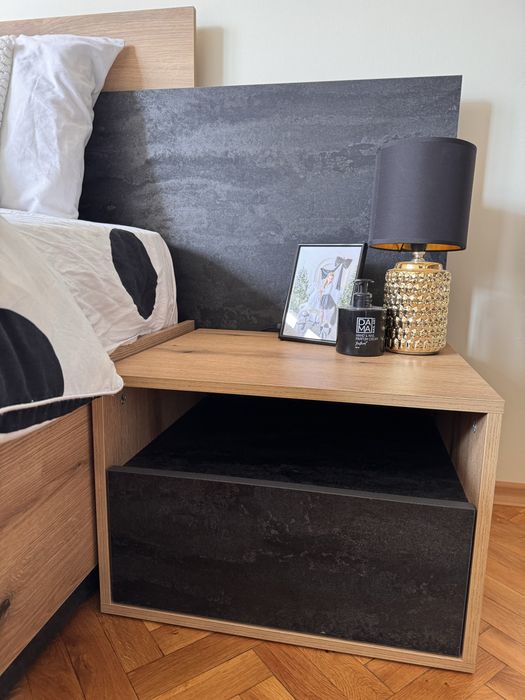 Спалня с две ношни шкафчета