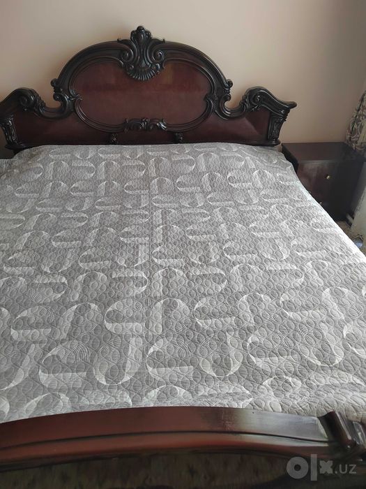 Spalni mebel yaxshi holatda