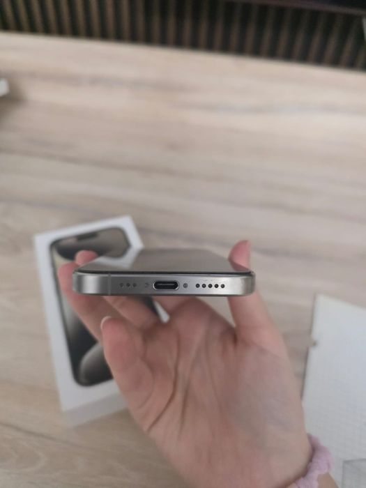 Айфон iPhone 15 pro