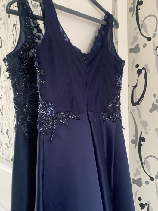 Официална рокля