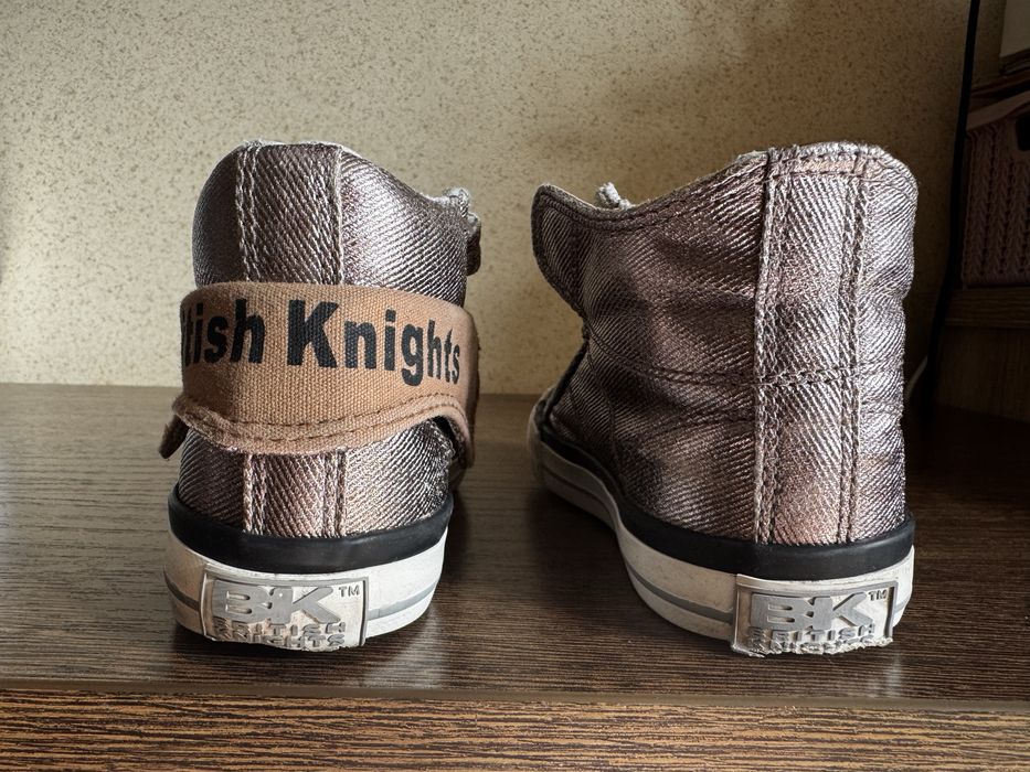 Кеды на девочку (26-27 размер)