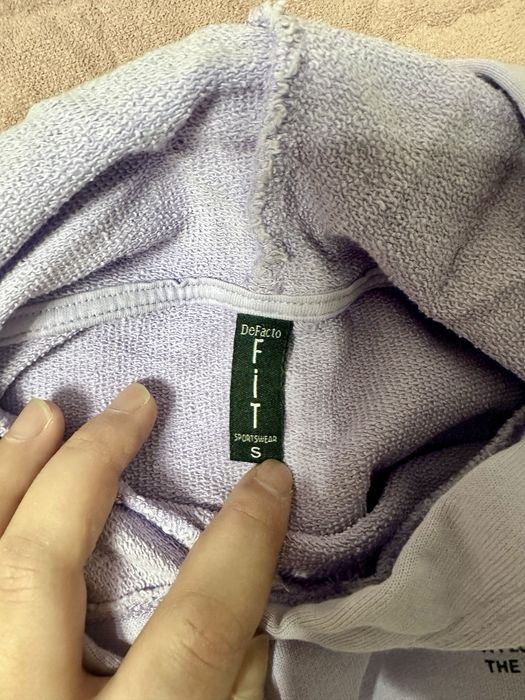 Продам спортивный костюм