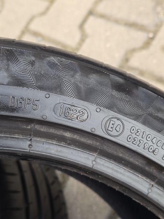 245 40 18 Continental