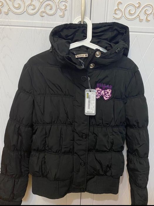 Продам куртку на девочку