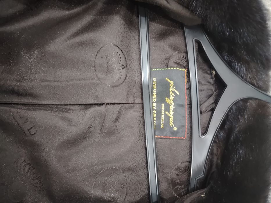 Продам норковую шубу