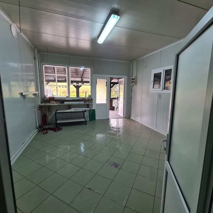 Spațiu comercial com.Grumazesti // Accept variante auto