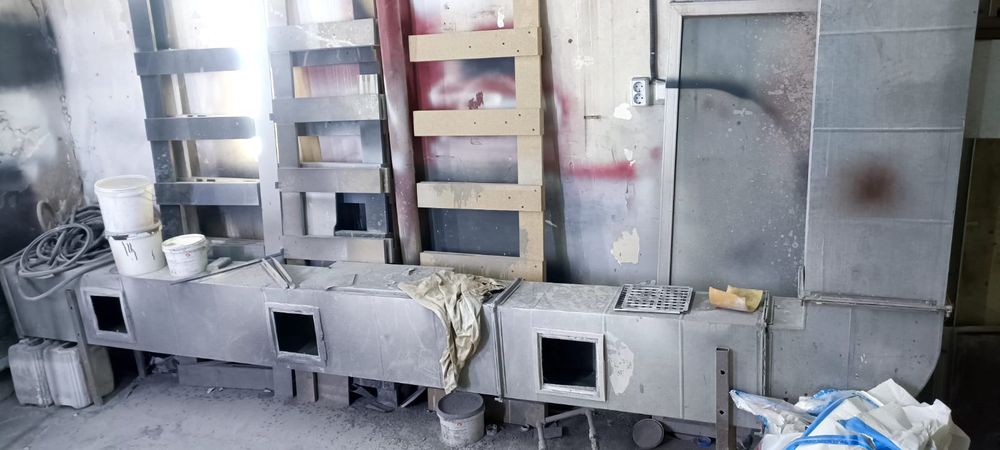 Продается компрессор и вытяжка малярная