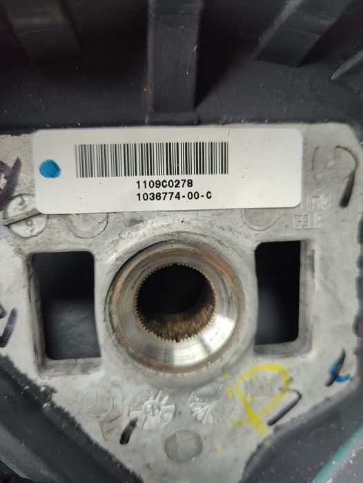 Tesla model s/x волан и кори