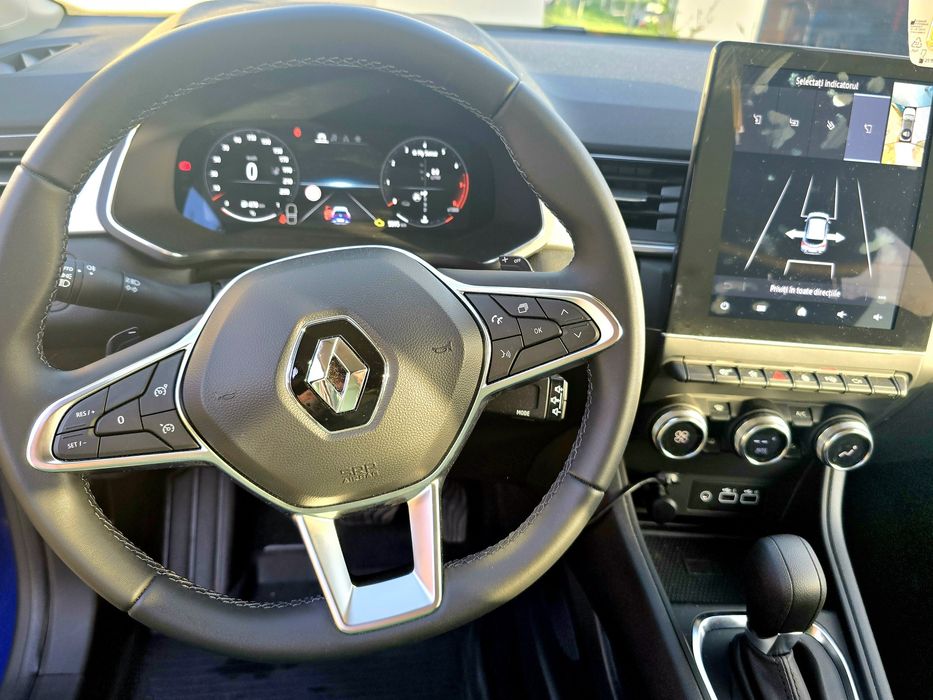 Renault Captur -TEHNO cutie automata 140 cp