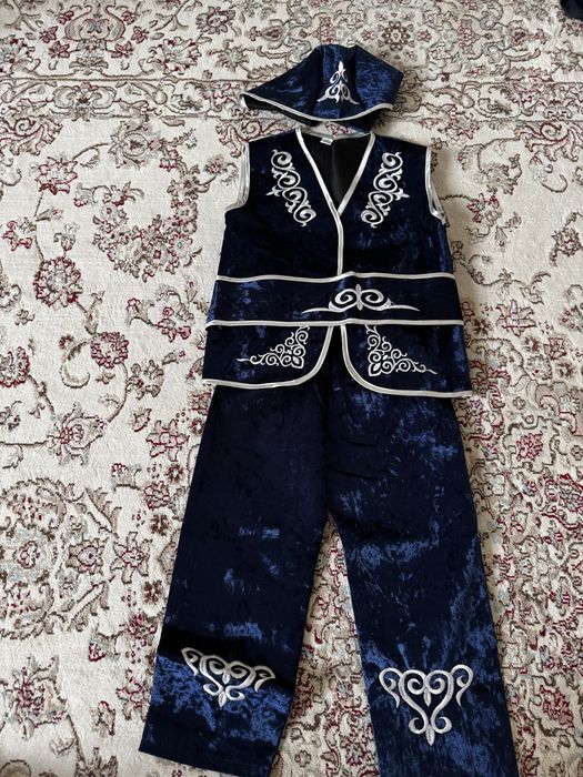 Ұлға арналған ұлттық киім (7-8 жас)