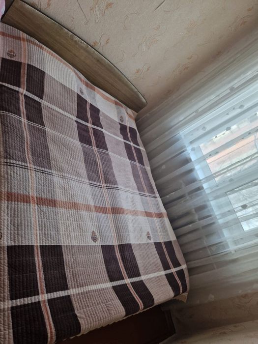 Продам спальный гарнитур