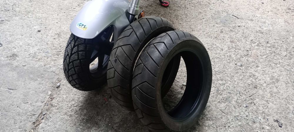 Гуми за скутер 120х70х12 и 130х70х12