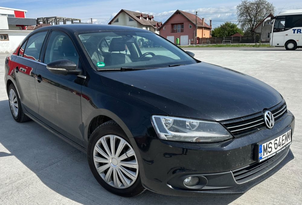 VW Jetta - 1.6 diesel (an 2012)