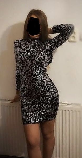 Rochite dama de ocazie