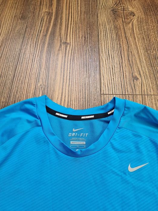 Страхотна мъжка спортна блуза NIКЕ размер L
без забележки като нова, р