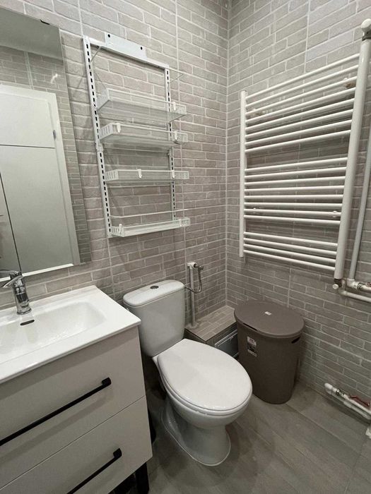 Proprietar, închiriez garsonieră, bd. Burebista, 42mp