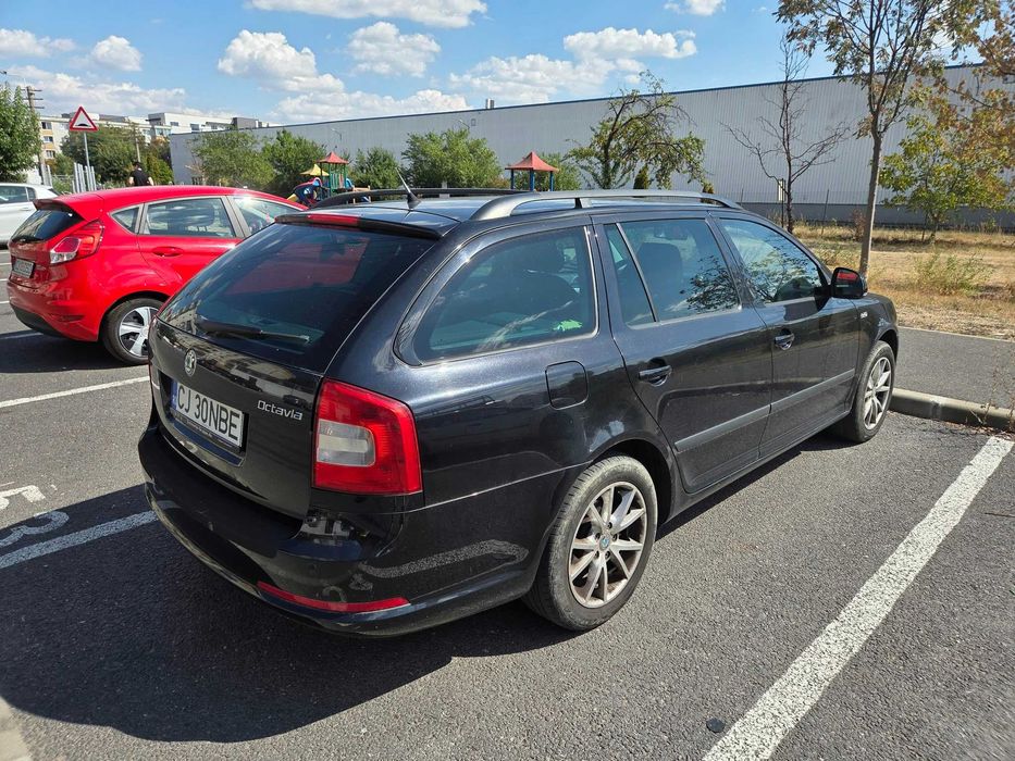 SKODA Octavia 2012 — imagine 5