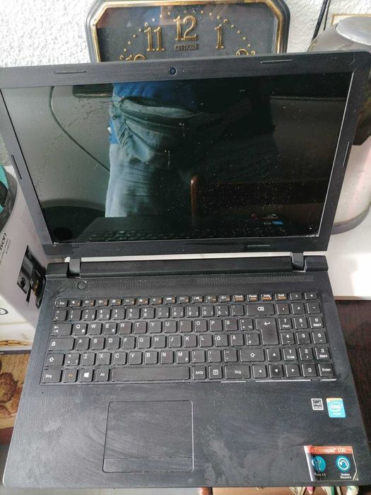 Продавам лаптоп Lenovo