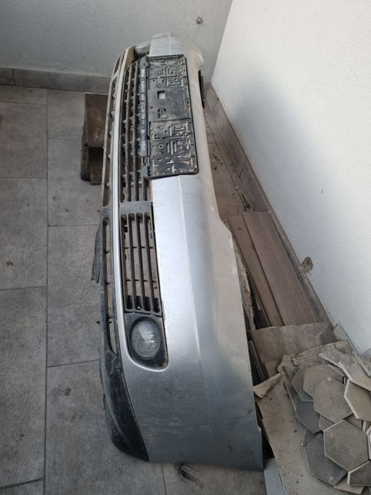 Bara fata Audi A4 facelift 2001