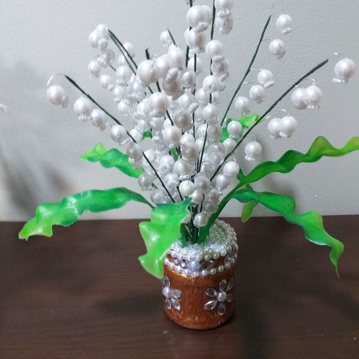 Цветы из бисера жемчуг