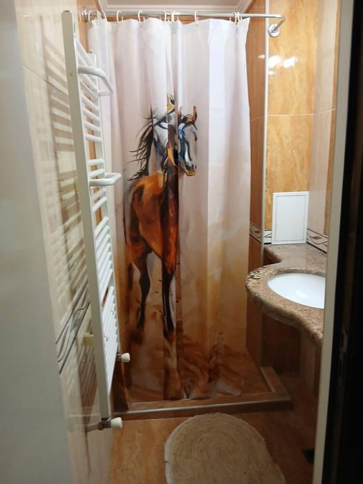 Дава се под наем Тристаен апартамент в Бургас, Изгрев - 90 кв.м за 510 € - Снимка #4