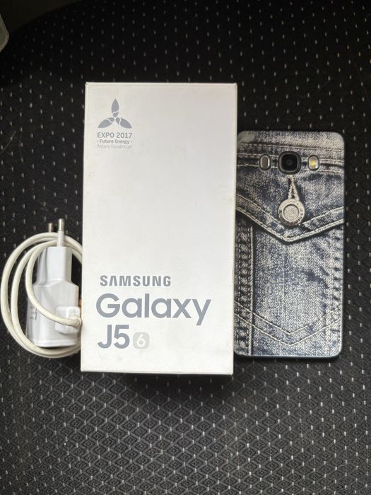 Телефон Самсунг г5