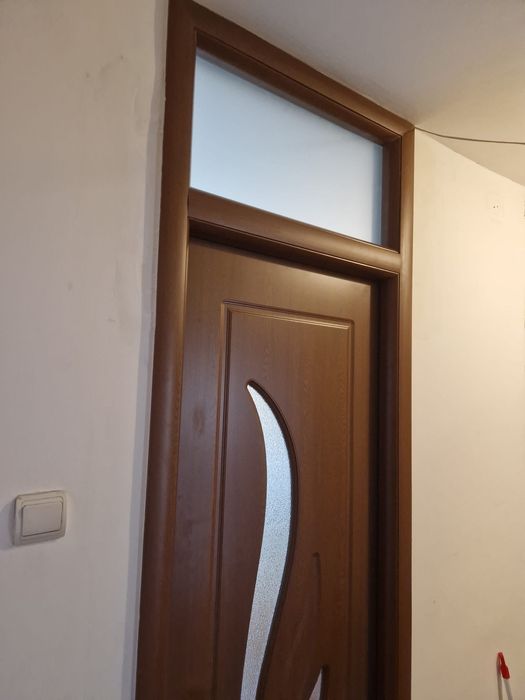 Montaj  Uși Interior / Exterior • usi sticla Deblocări & Reparații •