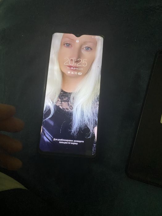 Продам самсунг А12 ботарея хорошая